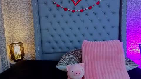 Snapshot of _abbyrouse_ chatting on 02.16.26 Abby online show from 02.16.26