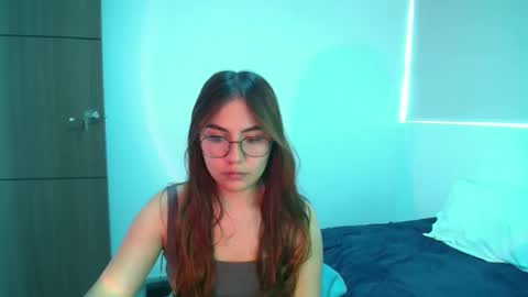 Snapshot of _abbyyyy_ chatting on 10.01.25 abby 3 online show from 10.01.25