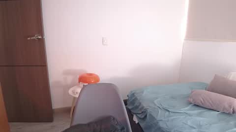 Snapshot of _abbyyyy_ chatting on 10.30.25 abby 3 online show from 10.30.25