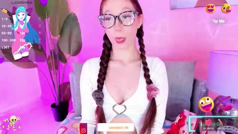 Abril  online show from 12.04.25