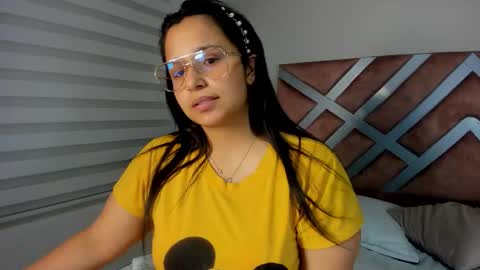 Snapshot of _adahara_queen_ chatting on 10.20.25 Adahara online show from 10.20.25