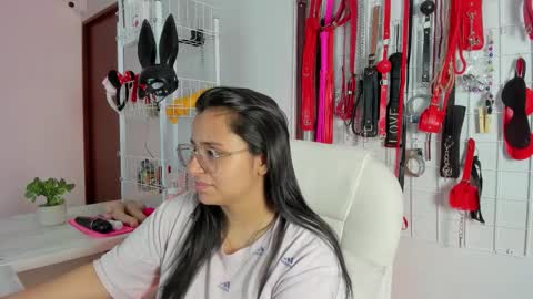 Snapshot of _adahara_queen_ chatting on 11.22.25 Adahara online show from 11.22.25