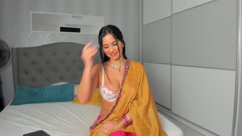 Adelle online show from 02.22.25