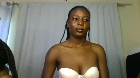 Snapshot of _africana4 chatting on 04.14.26 africana4 online show from 04.14.26