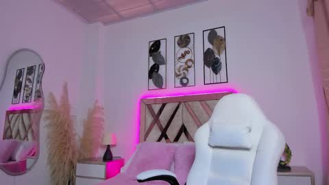 Snapshot of _akira22 chatting on 11.29.25 Akira online show from 11.29.25