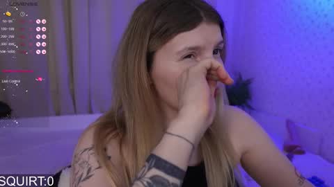 Snapshot of _aleksa chatting on 01.07.26 Alexa online show from 01.07.26