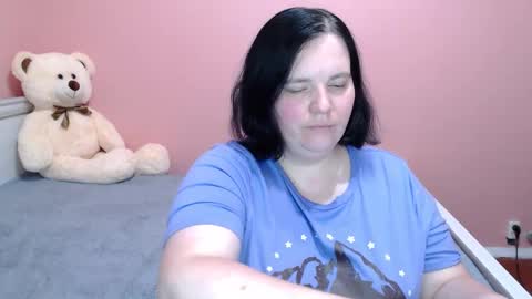 _alexandra_ray_ online show from 10.17.25