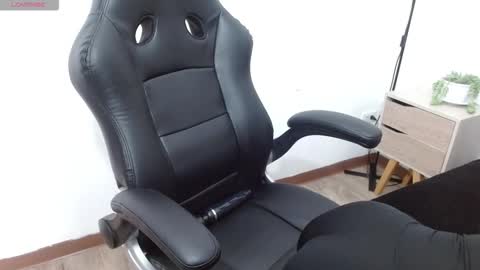 Snapshot of _alexandrajones chatting on 09.14.25 Alexandra online show from 09.14.25