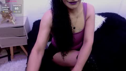 Snapshot of _alexandrajones chatting on 11.16.25 Alexandra online show from 11.16.25