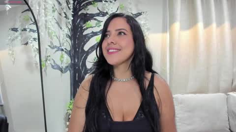 Snapshot of _alice08_ chatting on 05.18.26 online show from 05.18.26