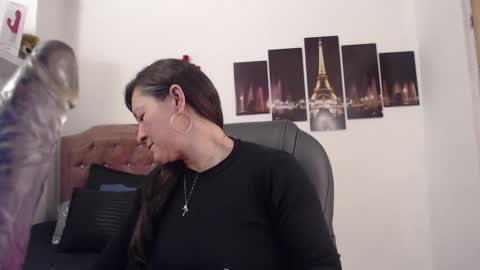 Snapshot of _alice_horny_ chatting on 02.26.25 _alice_horny_ online show from 02.26.25