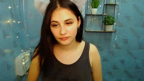 Snapshot of _alicecandy_ chatting on 12.20.24 Alice online show from 12.20.24