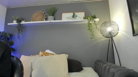 Snapshot of _aliice_1 chatting on 02.07.25  Alice  online show from 02.07.25