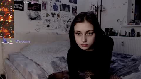 Charlotte and Alex online show from 12.12.24