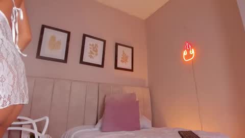 Hii I m Alison   online show from 10.23.25