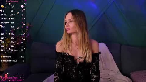 Snapshot of _alleyesonme chatting on 02.28.25 Mia online show from 02.28.25