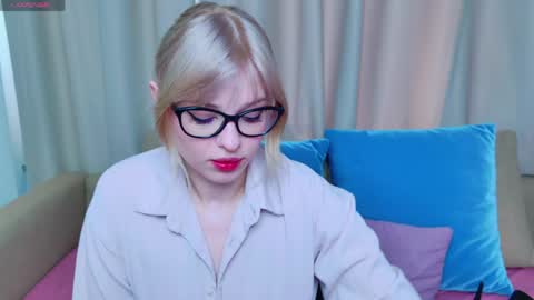 Snapshot of _allisson__ chatting on 05.07.26 Alison online show from 05.07.26