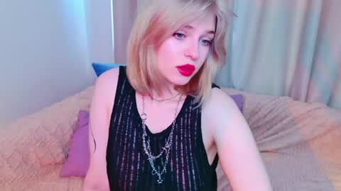 Snapshot of _allisson__ chatting on 05.15.26 Alison online show from 05.15.26