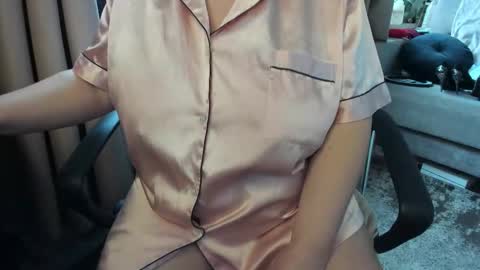 Snapshot of _alyssia_ chatting on 03.28.26 lisa online show from 03.28.26