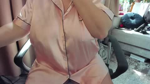 Snapshot of _alyssia_ chatting on 04.12.26 lisa online show from 04.12.26