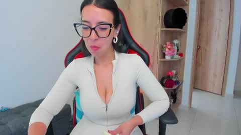 AMANDA online show from 04.13.26