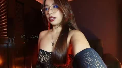 Snapshot of _amarella_ chatting on 04.27.26 Ana online show from 04.27.26