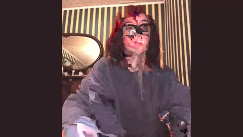 Amber online show from 10.22.25