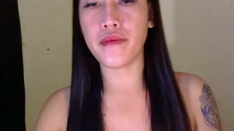 Snapshot of _angelari_ chatting on 09.09.25 Pearl online show from 09.09.25