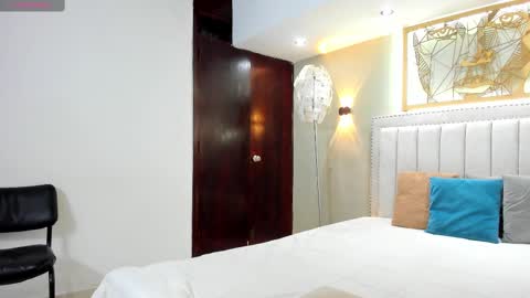      online show from 11.09.25