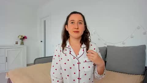 Anna online show from 09.15.25