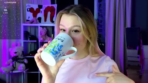 Snapshot of _anna_nolan_ chatting on 02.19.26 Anna Nolan online show from 02.19.26