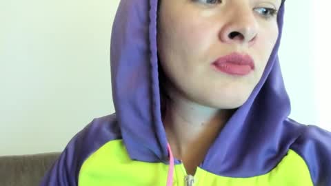 antonia online show from 02.06.25