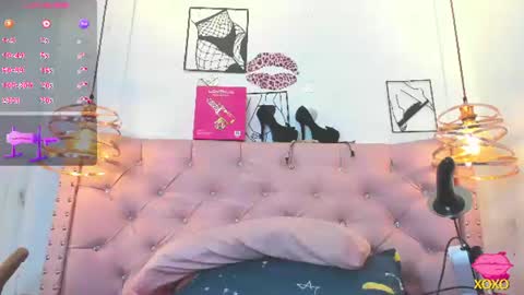 Snapshot of _antonella_11 chatting on 06.30.26 _antonella_11 online show from 06.30.26
