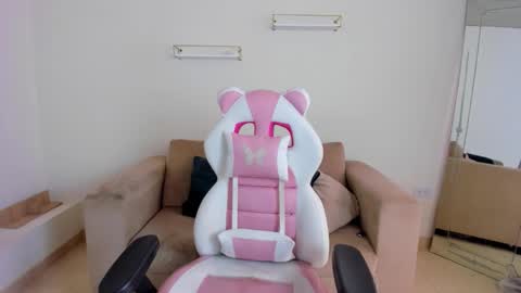 Snapshot of _april_smith_ chatting on 01.09.26 online show from 01.09.26