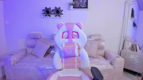    online show from 04.18.26