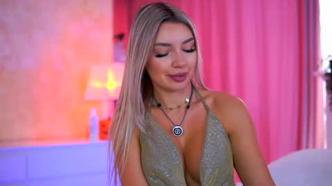 Arielle online show from 11.18.25