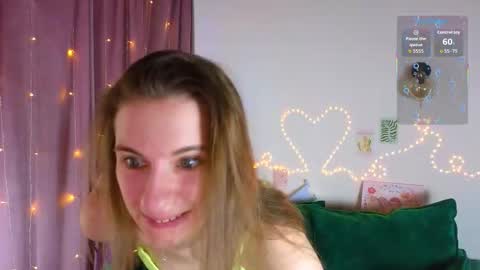 _ash_leyy_ online show from 10.17.25