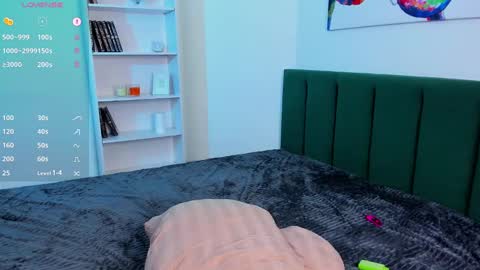 Sofia  online show from 01.18.25