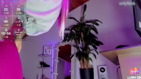 Snapshot of _asscutebig_ chatting on 01.03.25 fer online show from 01.03.25