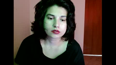 Snapshot of _atenea_golden chatting on 10.22.25 atenea online show from 10.22.25