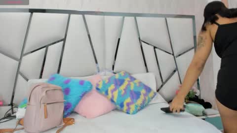 Aura online show from 01.08.26