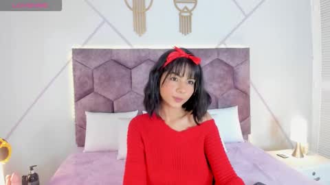 _aurora_collins_ online show from 10.21.25