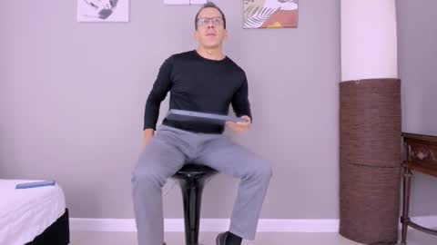 Snapshot of _axelking_ chatting on 10.17.25 _axelking_ online show from 10.17.25