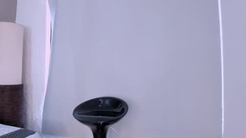 Snapshot of _axelking_ chatting on 10.23.25 _axelking_ online show from 10.23.25