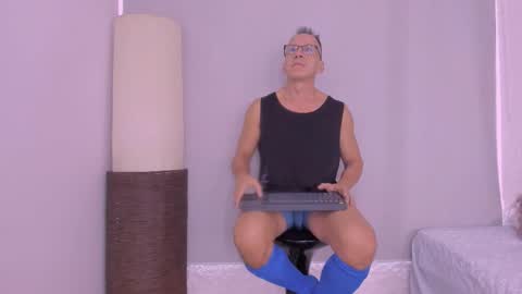 Snapshot of _axelking_ chatting on 11.12.25 _axelking_ online show from 11.12.25