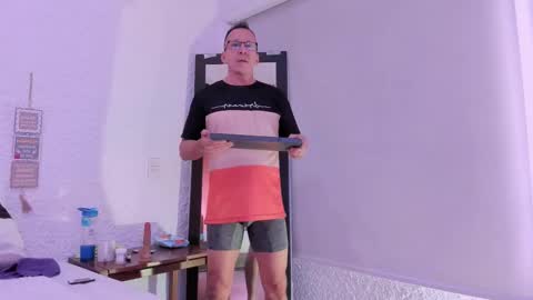 Snapshot of _axelking_ chatting on 12.03.25 _axelking_ online show from 12.03.25