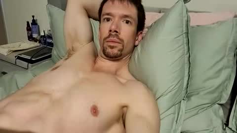 Snapshot of _b_h_c_ chatting on 03.01.26 _b_h_c_ online show from 03.01.26