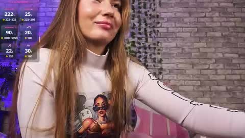 Snapshot of _bellaclark chatting on 03.20.26 Bella online show from 03.20.26