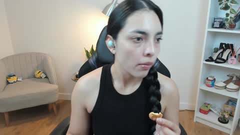 Bella Evans online show from 01.22.25