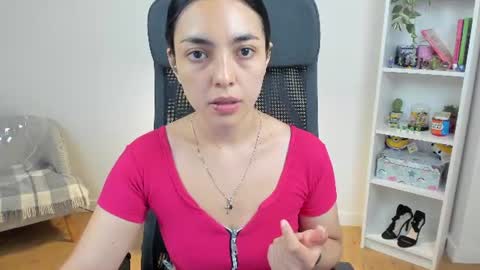 Snapshot of _bellaevans_ chatting on 06.16.26 Bella Evans online show from 06.16.26